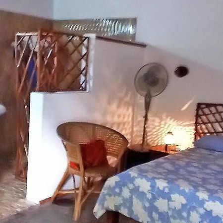 Coco Bay Guest House Anse Volbert Village Extérieur photo