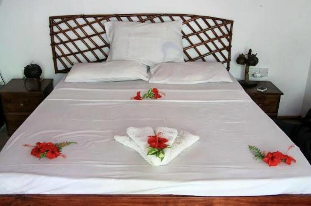 Coco Bay Guest House Anse Volbert Village Extérieur photo
