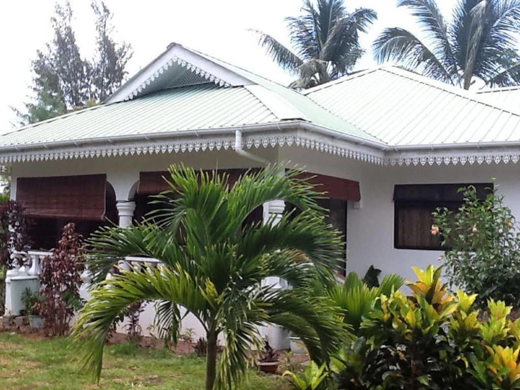 Coco Bay Guest House Anse Volbert Village Extérieur photo
